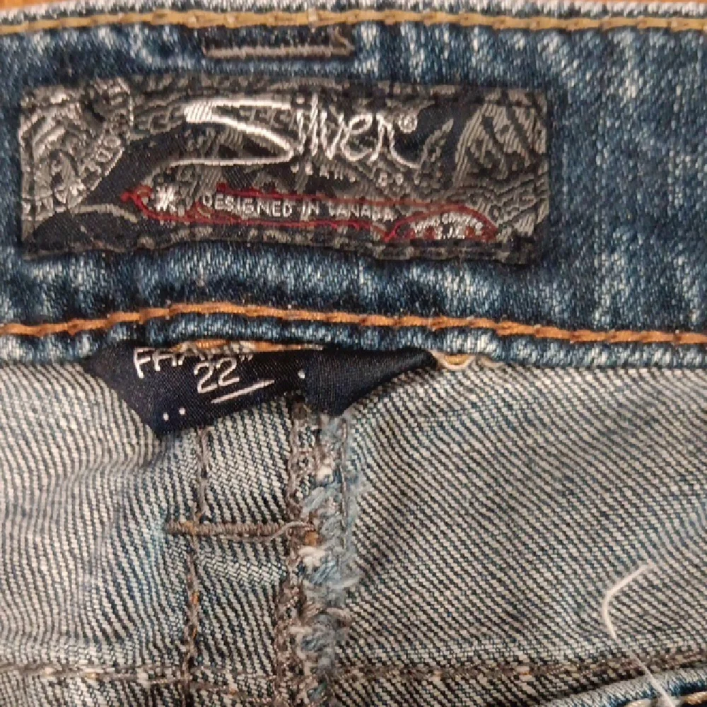 Silver Jeans Bootcut Distressed Blue Jeans - Picture 2 of 5